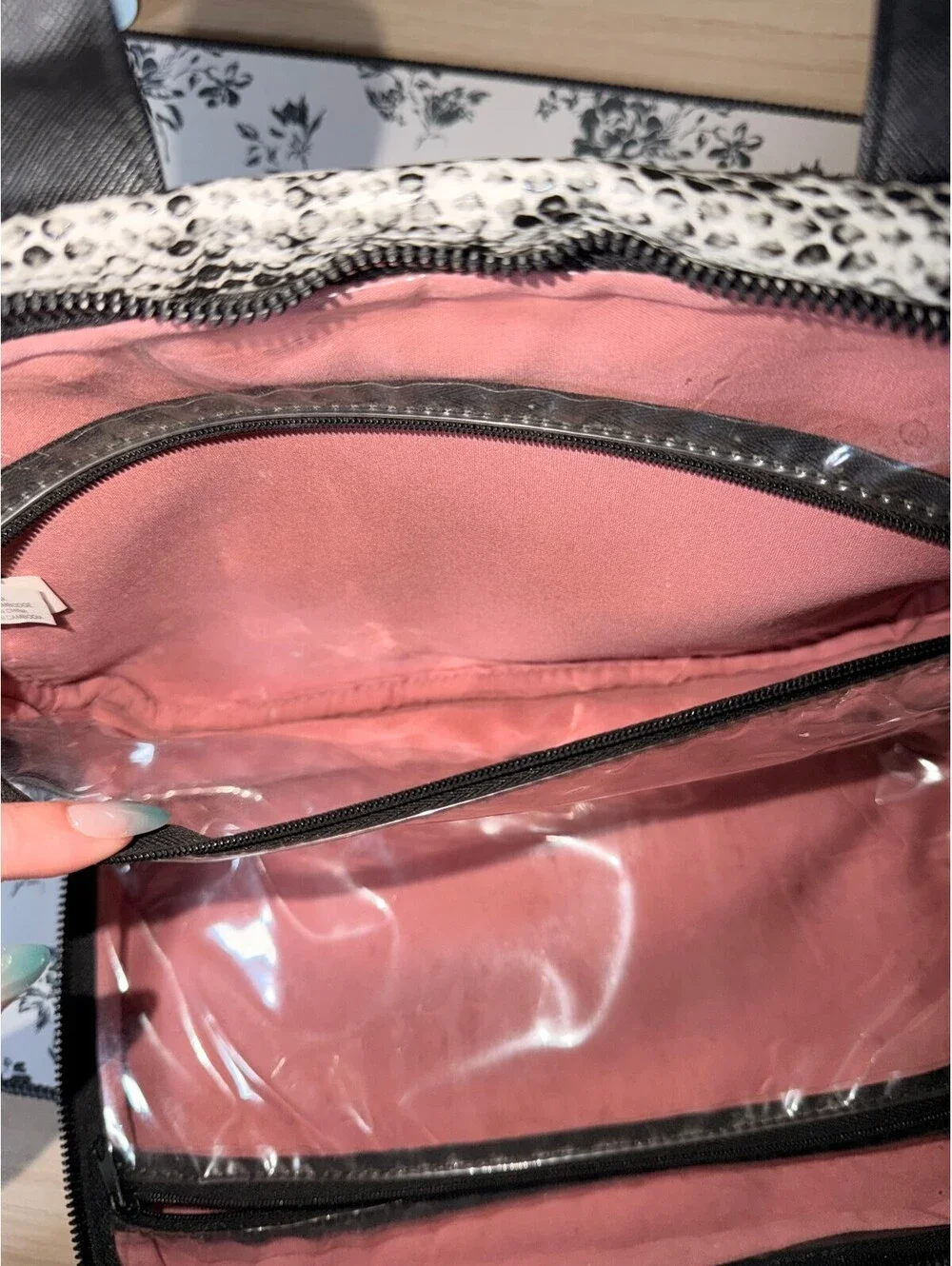 Nicole Miller New York Snakeskin Travel Cosmetic Organizer Clear Pockets